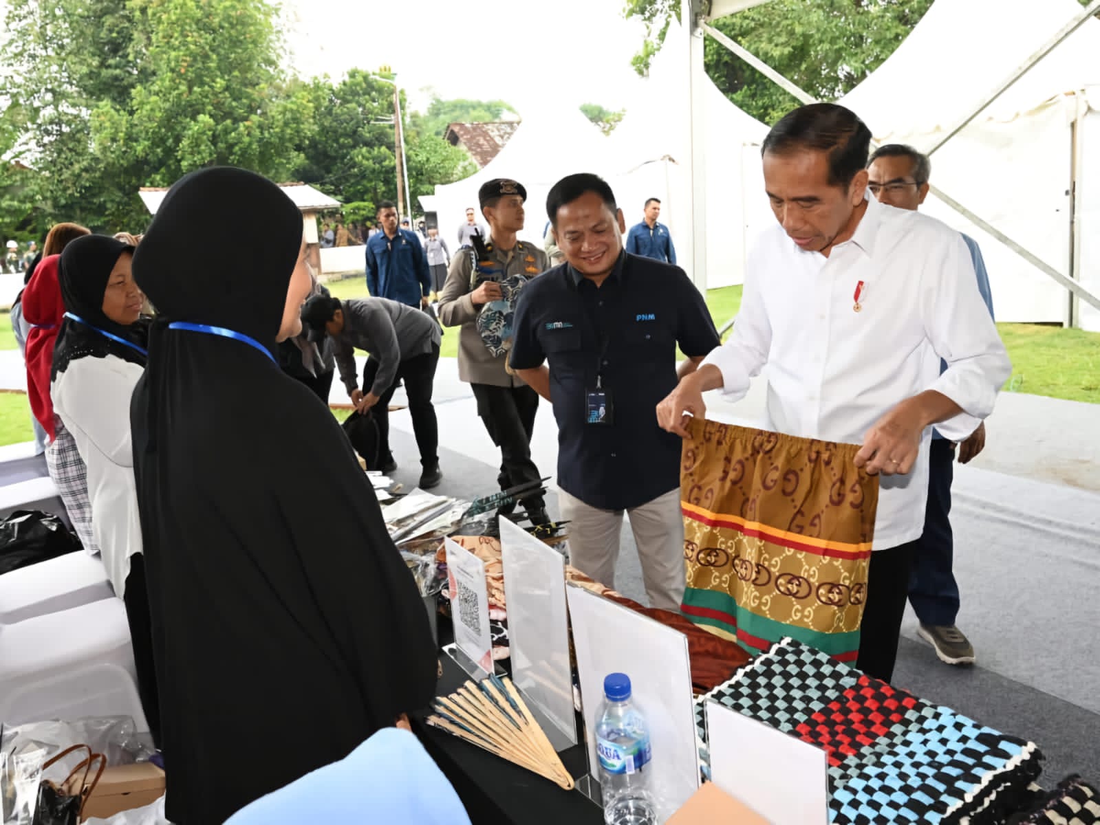 Salurkan Kredit Rp237 Triliun, Presiden Jokowi Apresiasi Kinerja PNM Mekaar