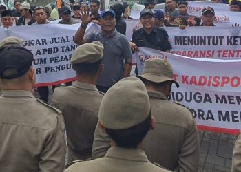 Proyek APBD Dimonopoli Pengepul, Gabungan Ormas dan LSM Demo Balai Kota Tangsel