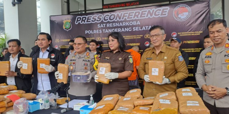 Polisi Sita 140 Kilo Ganja, 3 Pelaku Diringkus 1 Buron