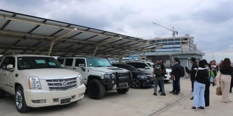 Barang Rampasan Koruptor Dilelang KPK, Ada Mobil Rp7 Juta hingga iPhone 13 Pro Max