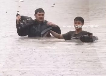 Tangsel Dikepung 22 Titik Banjir, Ketinggian hingga Sebahu Orang Dewasa