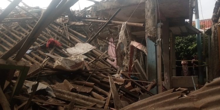 Ledakan Keras Guncang Pemukiman di Pamulang, 7 Orang Terluka
