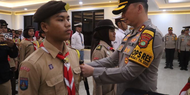 Lantik Saka Bhayangkara dan PKS, Kapolres Tangsel : Jadilah Duta CETAR dan Pelopor Ketertiban