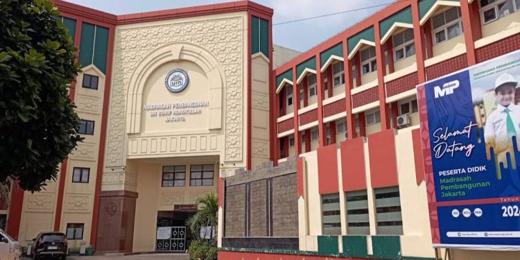 Yayasan Syarif Hidayatullah Gugat Menteri Agama dan Pidanakan UIN Jakarta