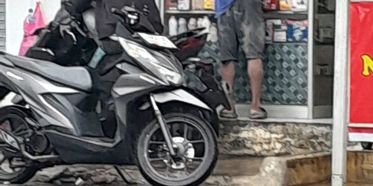 Kios Obat Keras Ilegal di Jombang Ciputat Belum Juga Ditindak, Warga Resah !