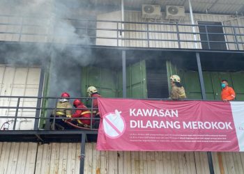Gudang RS Eka Hospital Serpong Terbakar, Asap Putih Mengepul Tinggi