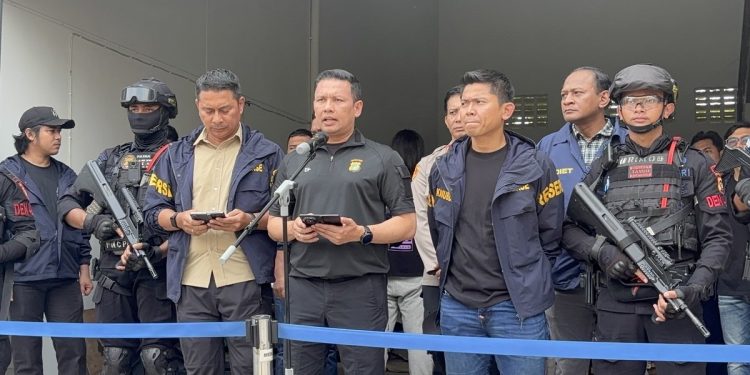 Pabrik Uang Palsu Beroperasi di Pergudangan Tekno BSD Tangsel