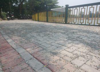 Dipenuhi Kerikil Tajam, Proyek Paving Tandon Ciater Rp997 Juta Bikin Pengunjung Was-was