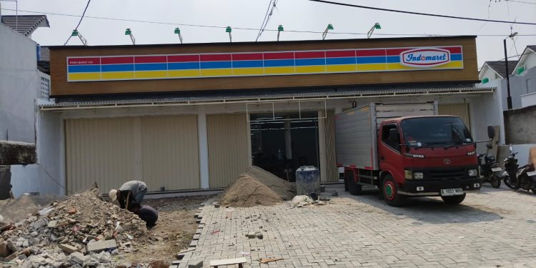 Menguji Nyali Satpol PP Segel Proyek Nakal Indomaret Kampung Rawa Barat 102