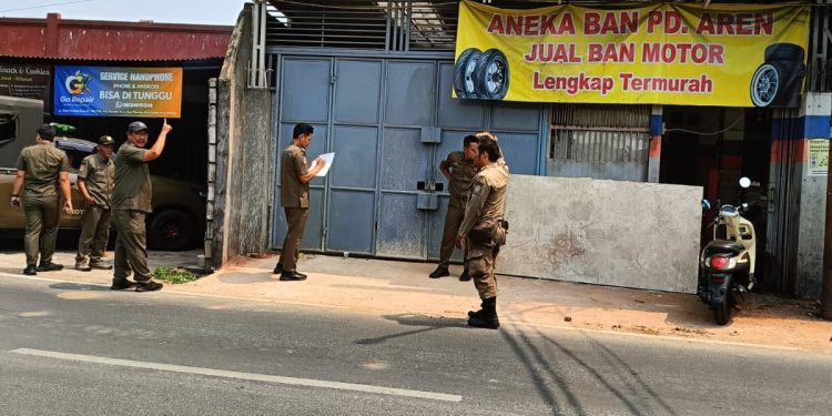 Tower Ilegal di Tengah Pemukiman Pondok Aren Bikin Resah Warga, Pilar: Segel !