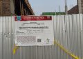 Stiker Segel Tak Hentikan Proyek Kos-Kosan di Ciater, Pekerja Kembali Beraktivitas