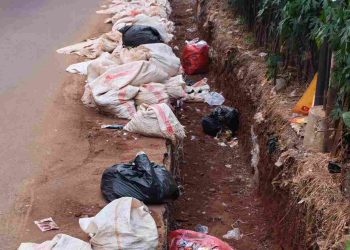 Proyek Drainase Rp1,3 M di Pondok Pucung Tangsel Mangkrak, Lubang Galian Buat Resah Warga