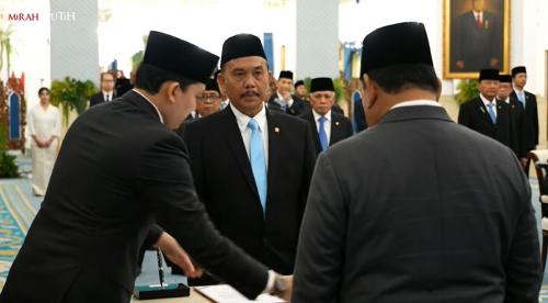 Syahganda Nainggolan Resmi Pimpin Bakom, Qodari Geser ke Wantimpres